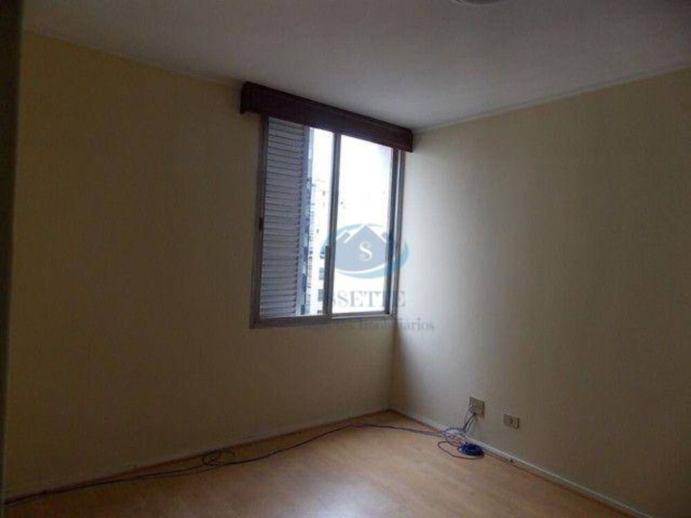 Apartamento à venda com 3 quartos, 135m² - Foto 3