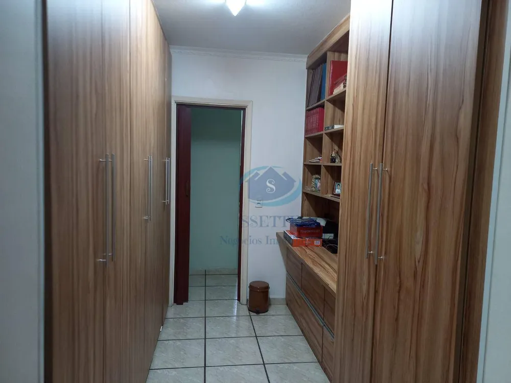 Casa, 5 quartos, 198 m² - Foto 2