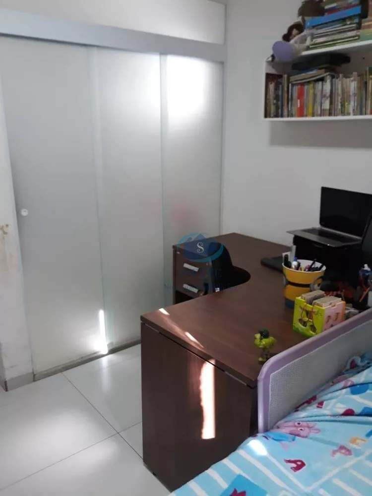 Apartamento à venda com 3 quartos, 74m² - Foto 3