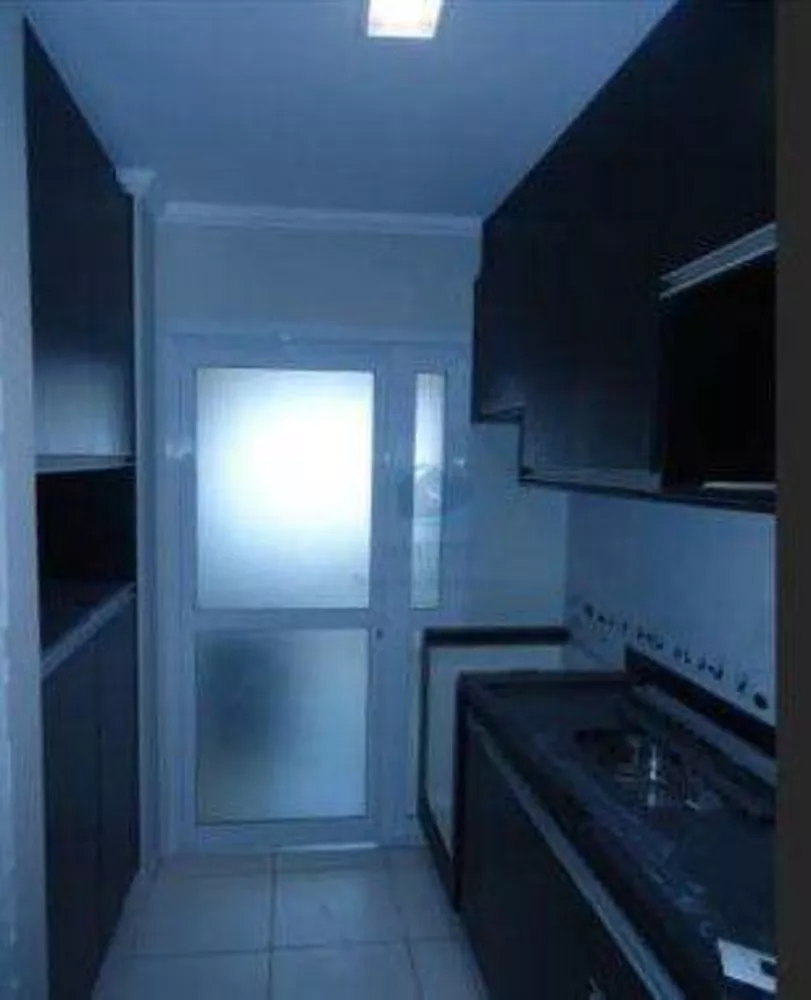 Apartamento à venda com 3 quartos, 87m² - Foto 2