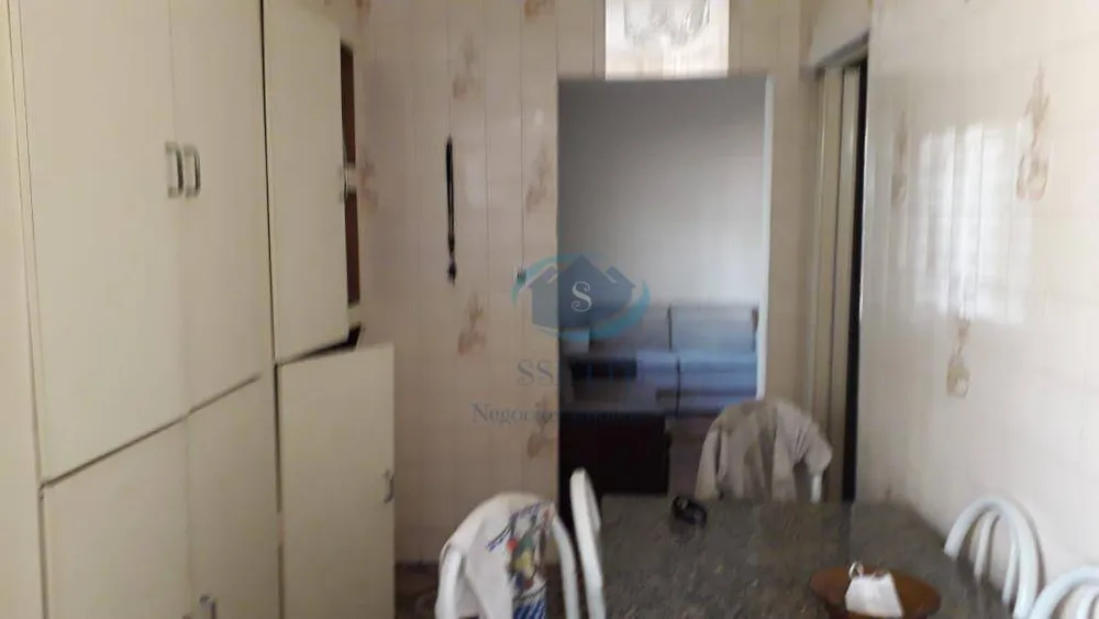 Casa, 3 quartos, 208 m² - Foto 2