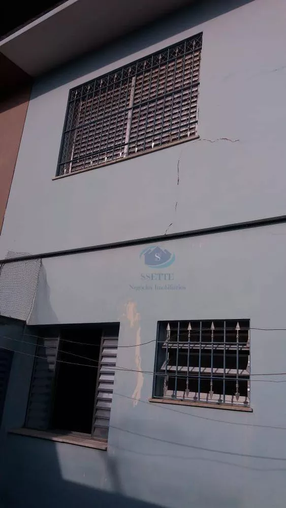 Sobrado à venda e aluguel com 3 quartos, 214m² - Foto 2