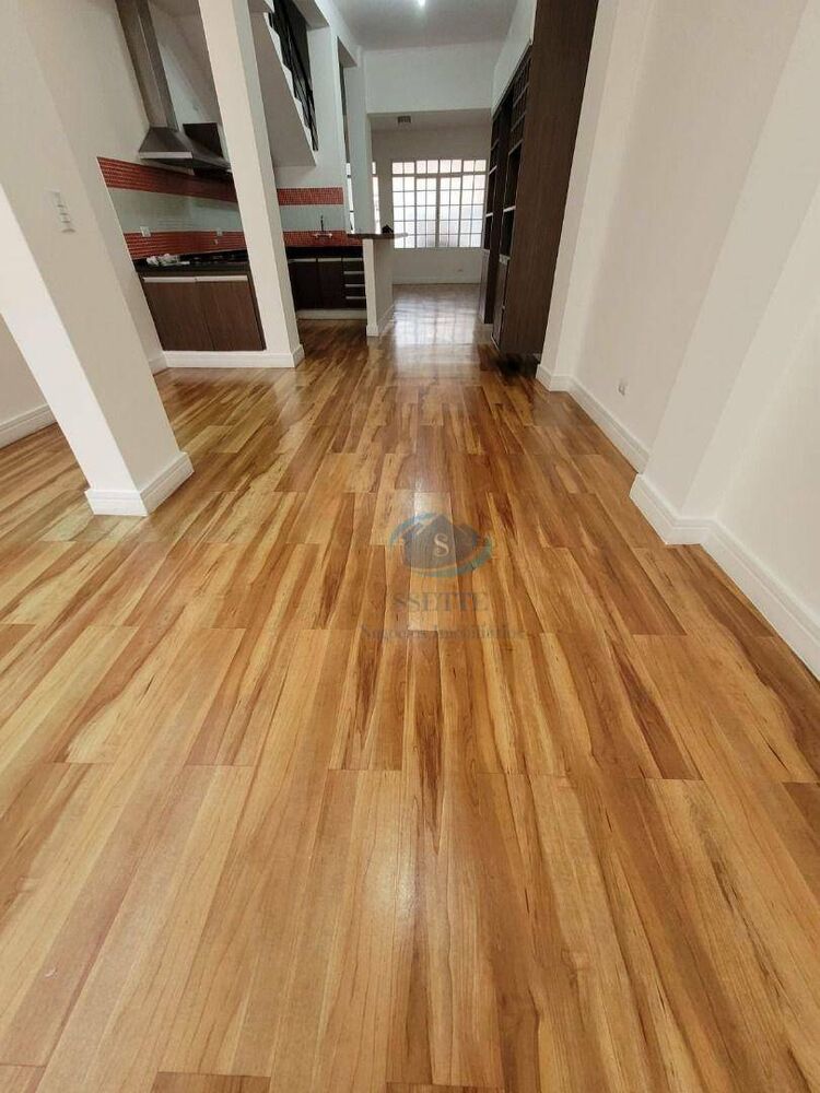 Sobrado para alugar com 3 quartos, 240m² - Foto 1