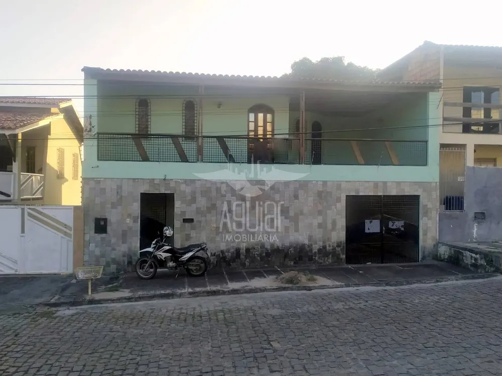 Casa, 3 quartos, 284 m² - Foto 1