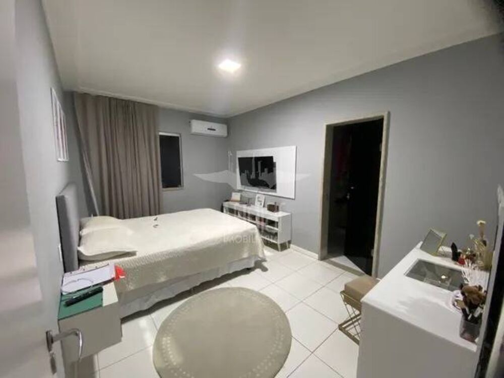 Casa à venda com 5 quartos, 330m² - Foto 18