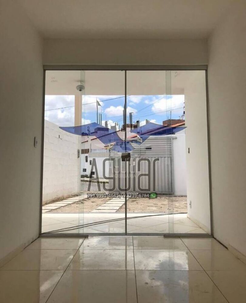 Casa à venda com 2 quartos, 74m² - Foto 4