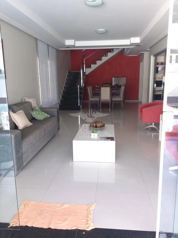 Casa, 3 quartos - Foto 2