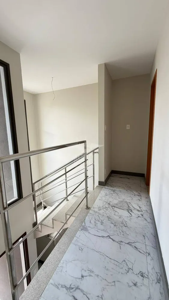 Casa, 4 quartos, 133 m² - Foto 1
