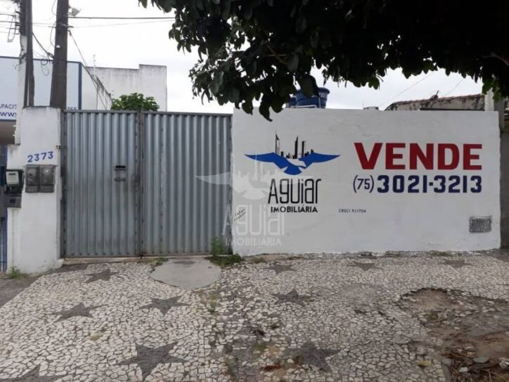 Casa à venda com 3 quartos, 1m² - Foto 1