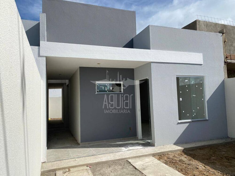 Casa à venda com 2 quartos, 68m² - Foto 1