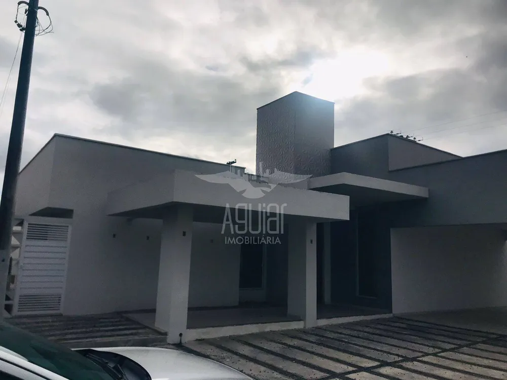 Casa, 3 quartos, 255 m² - Foto 2