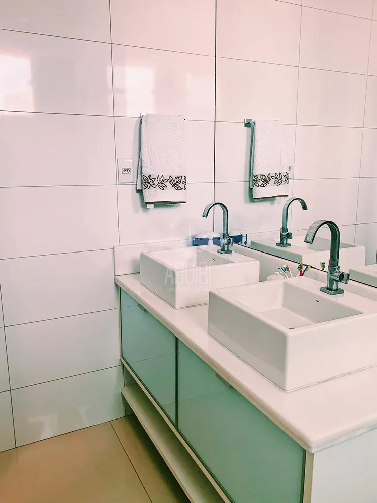Casa, 3 quartos, 200 m² - Foto 8