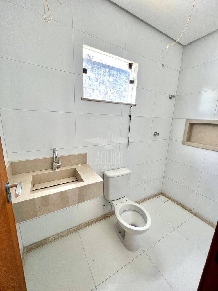 Casa à venda com 4 quartos, 130m² - Foto 11
