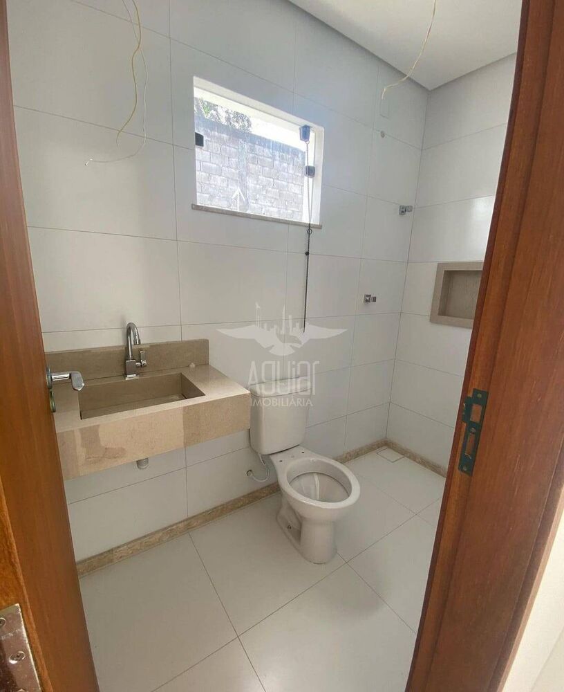 Casa à venda com 4 quartos, 130m² - Foto 13