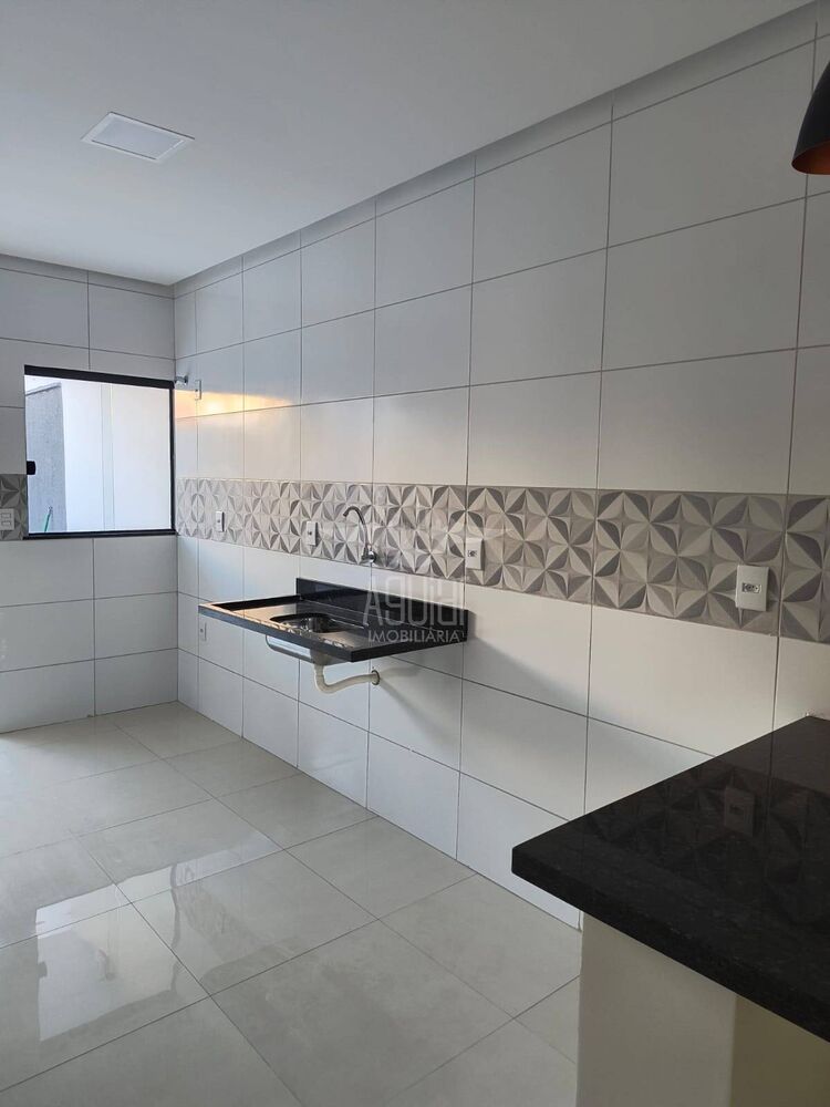 Casa à venda com 2 quartos, 83m² - Foto 3