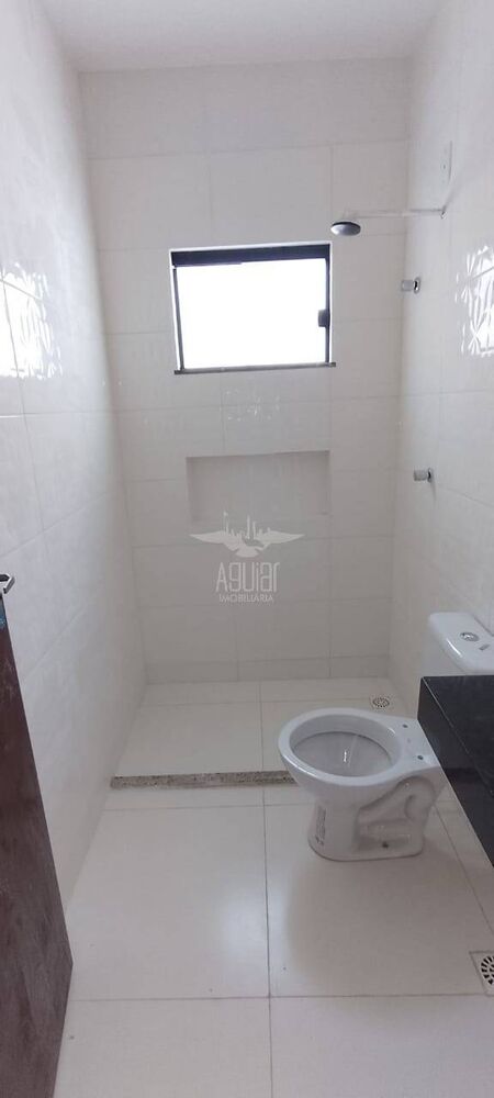 Casa à venda com 2 quartos, 65m² - Foto 6