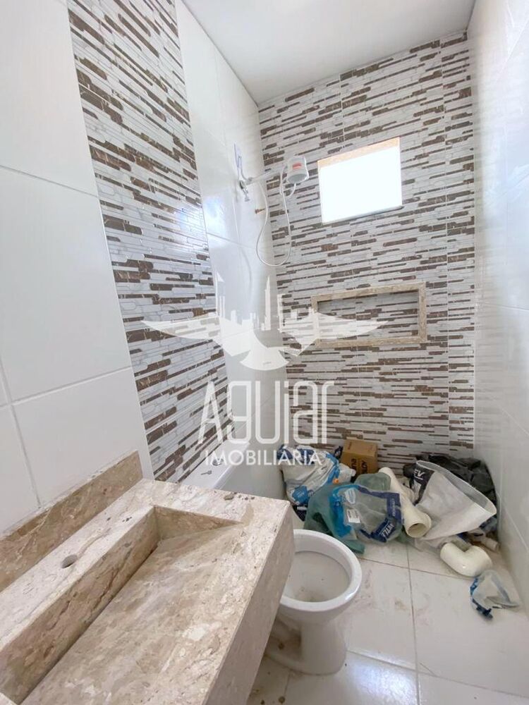 Casa à venda com 2 quartos, 63m² - Foto 8