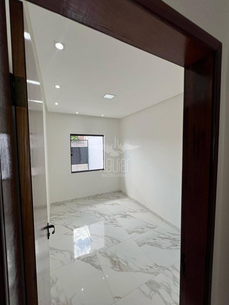 Casa à venda com 2 quartos, 69m² - Foto 6