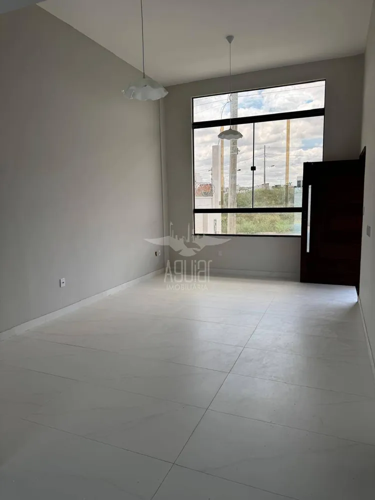 Casa, 3 quartos, 124 m² - Foto 2