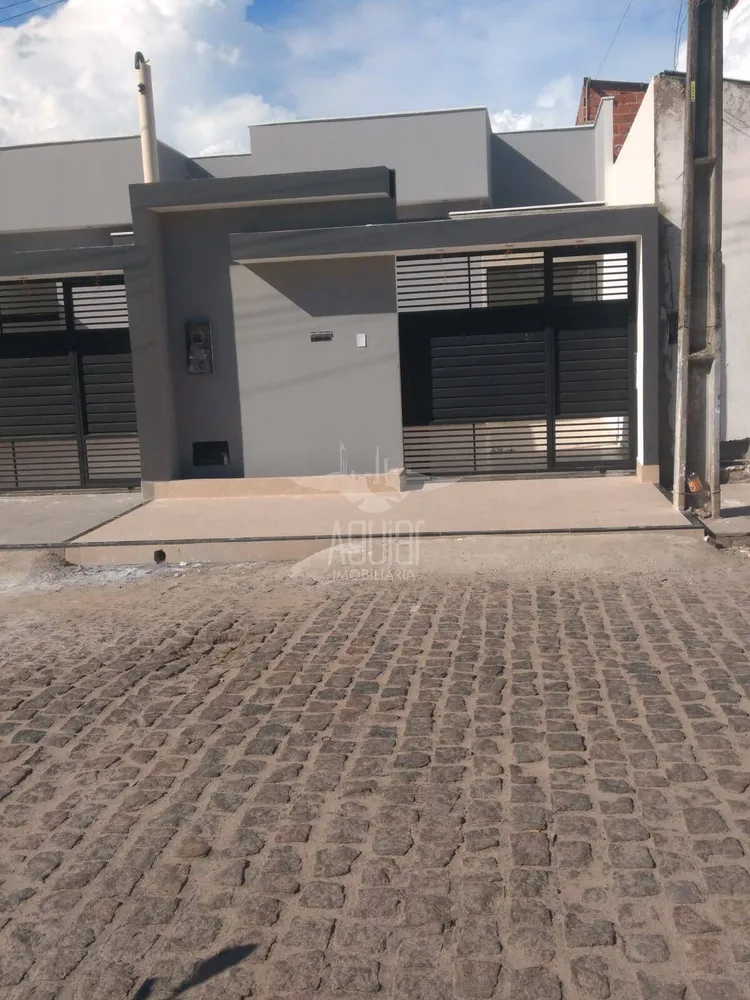 Casa, 3 quartos, 87 m² - Foto 2