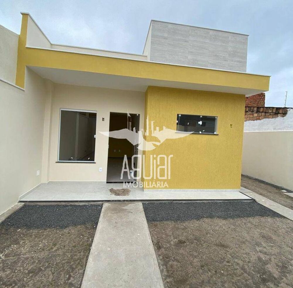 Casa à venda com 2 quartos, 67m² - Foto 1