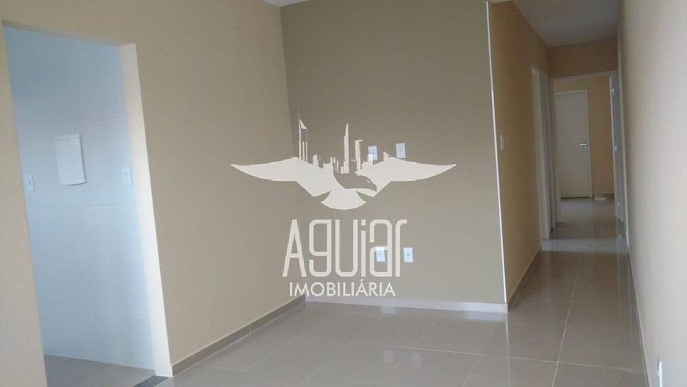 Casa à venda com 2 quartos, 67m² - Foto 3