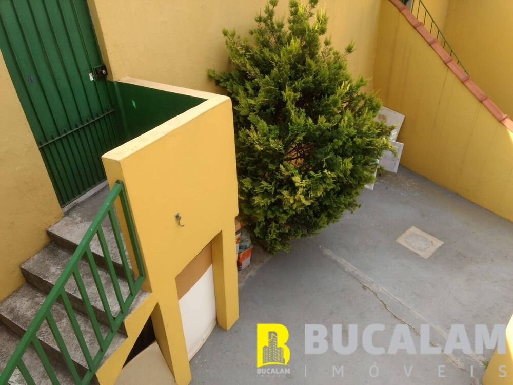Casa, 6 quartos, 180 m² - Foto 1