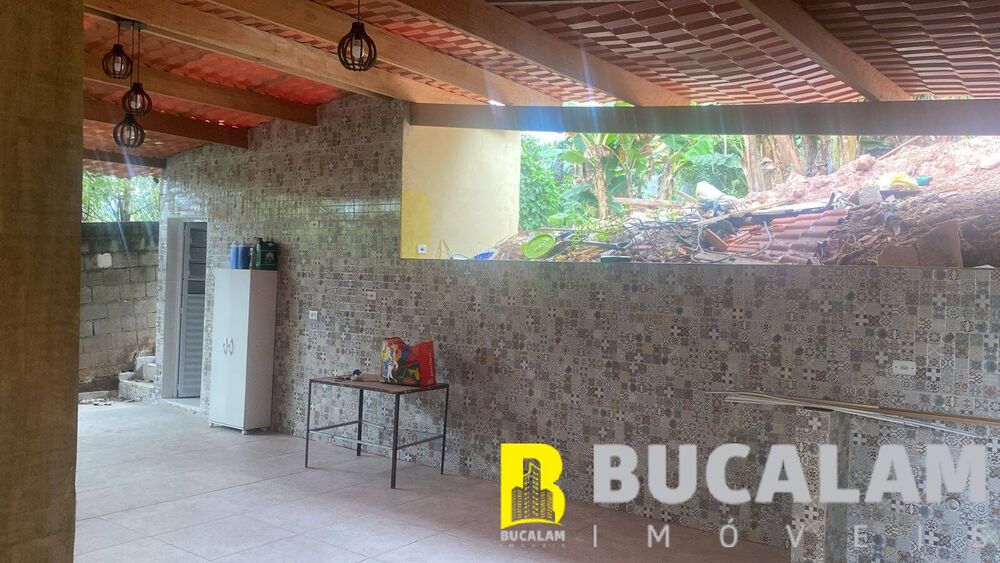 Chácara à venda com 3 quartos, 600m² - Foto 1