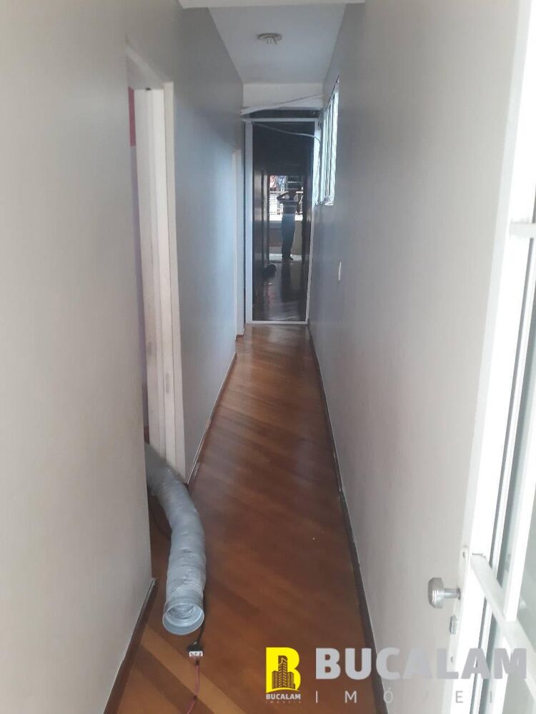 Casa à venda com 3 quartos, 260m² - Foto 4