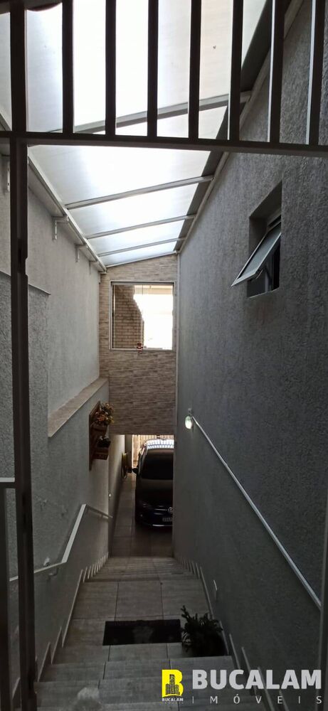 Casa, 3 quartos, 215 m² - Foto 1