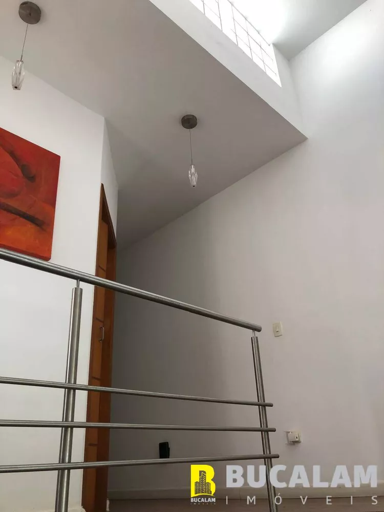 Casa à venda com 3 quartos, 220m² - Foto 8