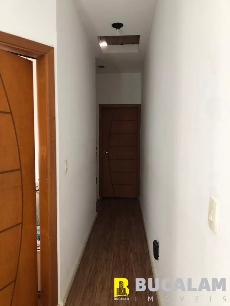 Casa à venda com 3 quartos, 220m² - Foto 9