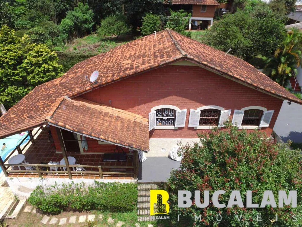 Fazenda à venda com 5 quartos, 150m² - Foto 2