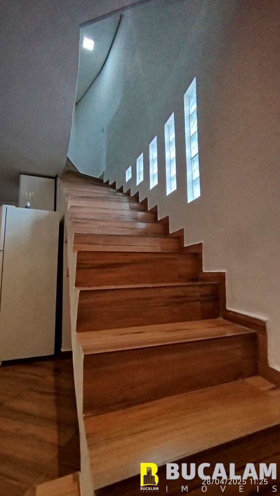 Casa à venda com 2 quartos, 96m² - Foto 6
