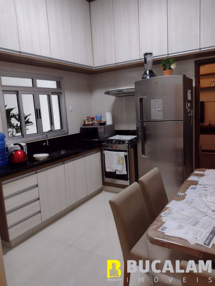 Casa à venda com 7 quartos, 400m² - Foto 6
