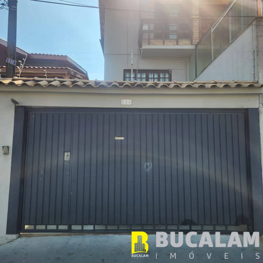Casa, 3 quartos, 230 m² - Foto 1