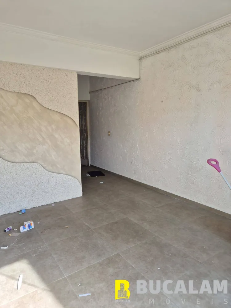 Casa, 3 quartos, 200 m² - Foto 2