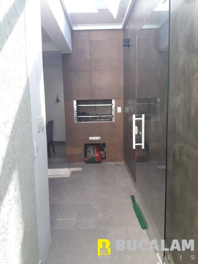 Casa à venda com 3 quartos, 200m² - Foto 8
