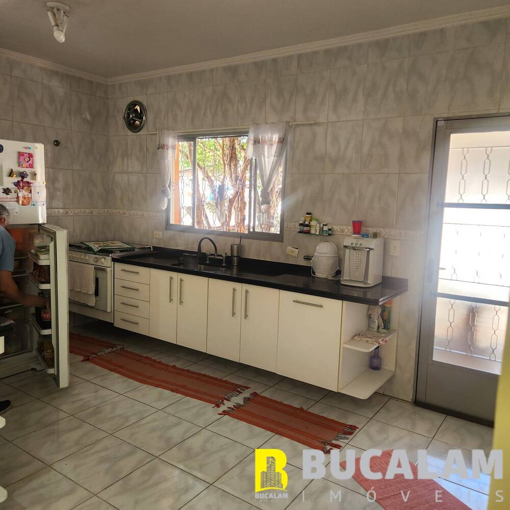 Casa, 4 quartos, 300 m² - Foto 2