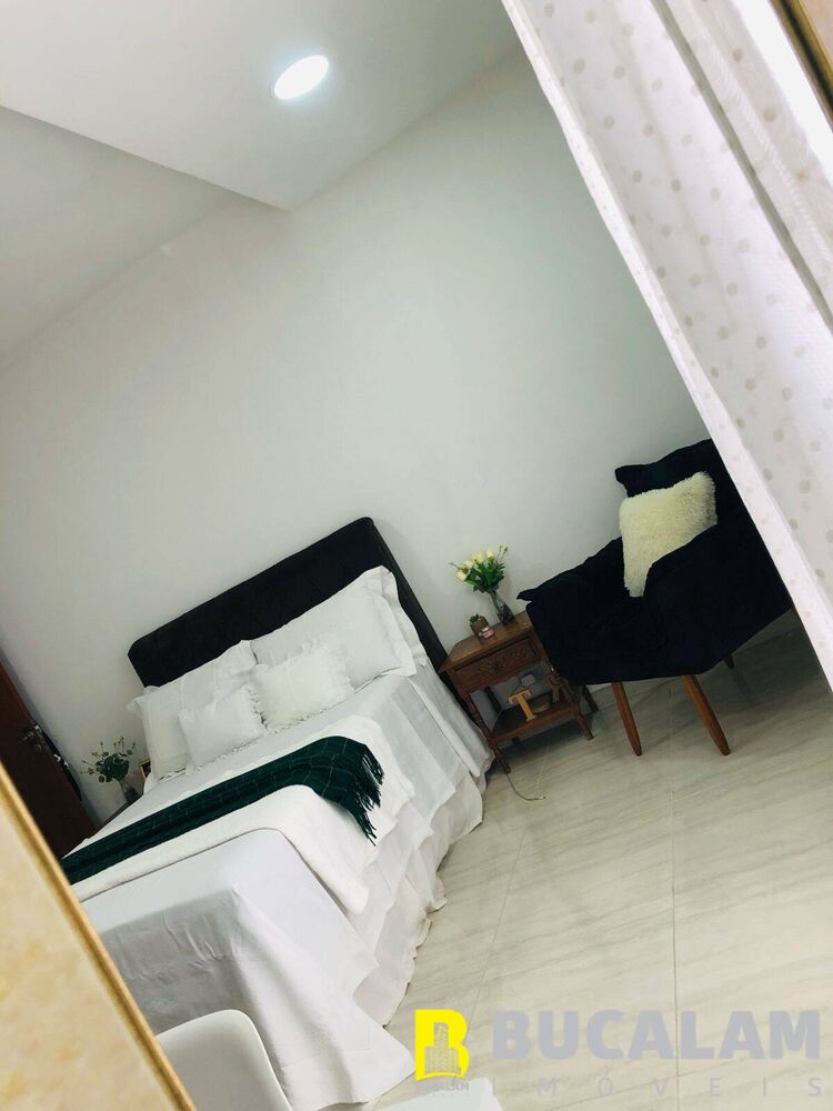 Casa à venda com 3 quartos, 210m² - Foto 4