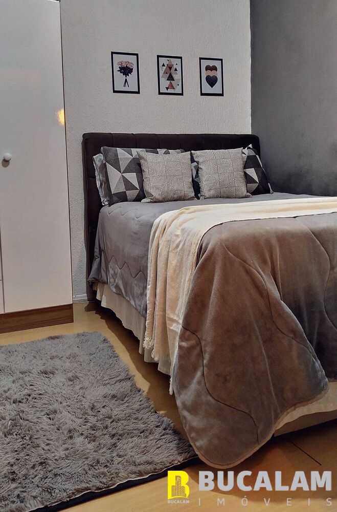 Casa à venda com 3 quartos, 210m² - Foto 3