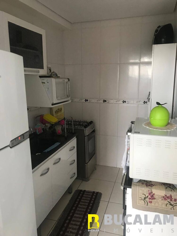 Apartamento à venda com 2 quartos, 62m² - Foto 4