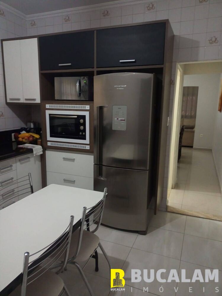 Casa, 3 quartos, 240 m² - Foto 4