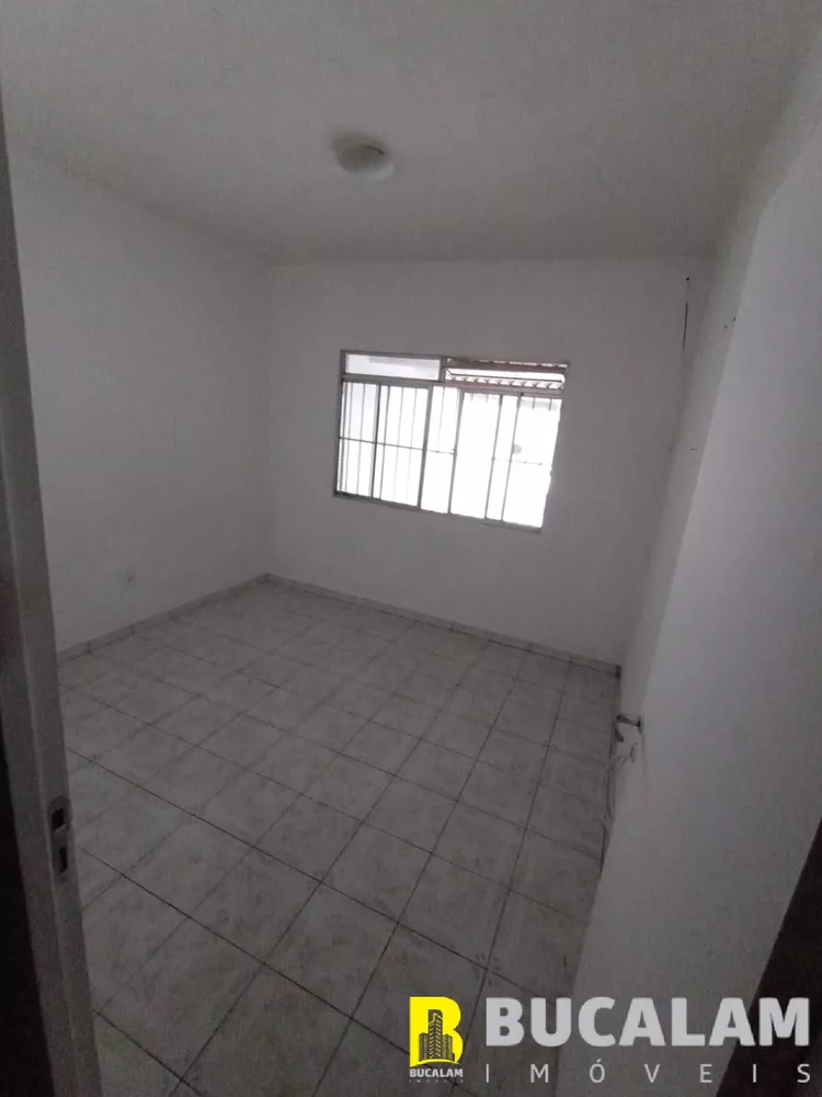 Casa à venda com 2 quartos, 100m² - Foto 4