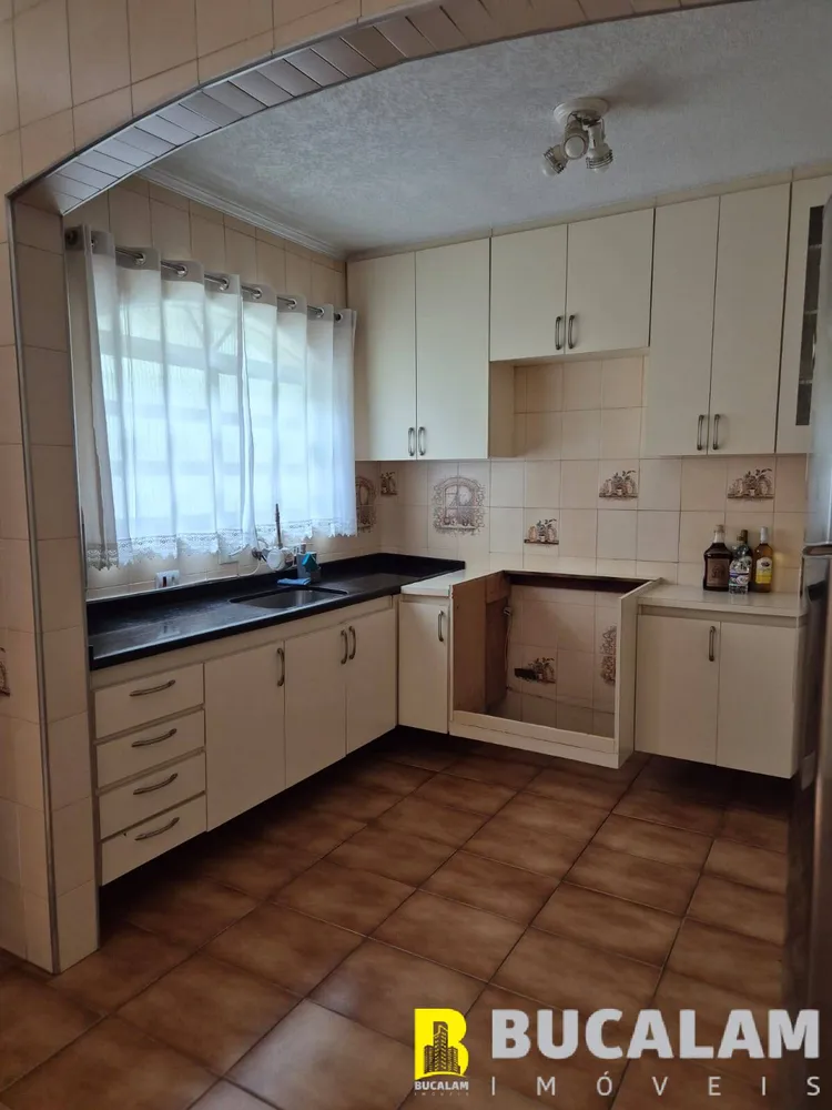 Casa, 3 quartos, 240 m² - Foto 2