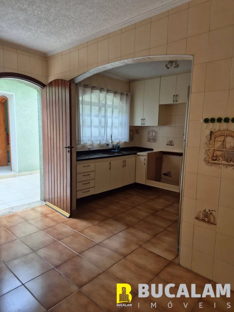 Casa, 3 quartos, 240 m² - Foto 3