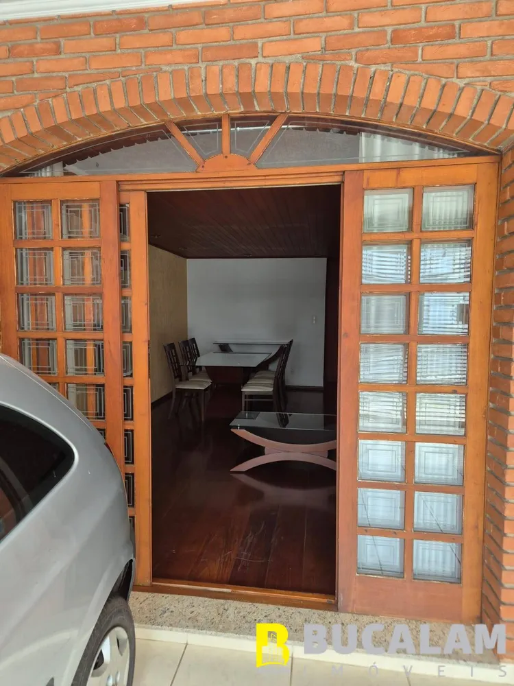 Casa, 3 quartos, 240 m² - Foto 4