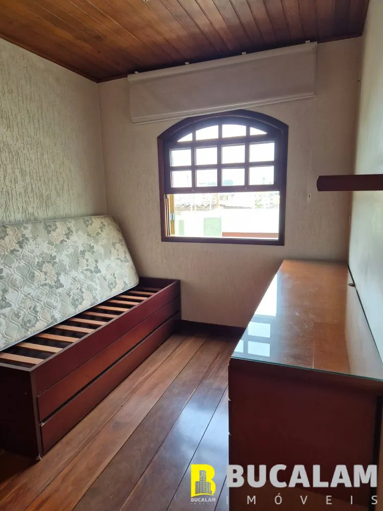 Casa, 3 quartos, 240 m² - Foto 3