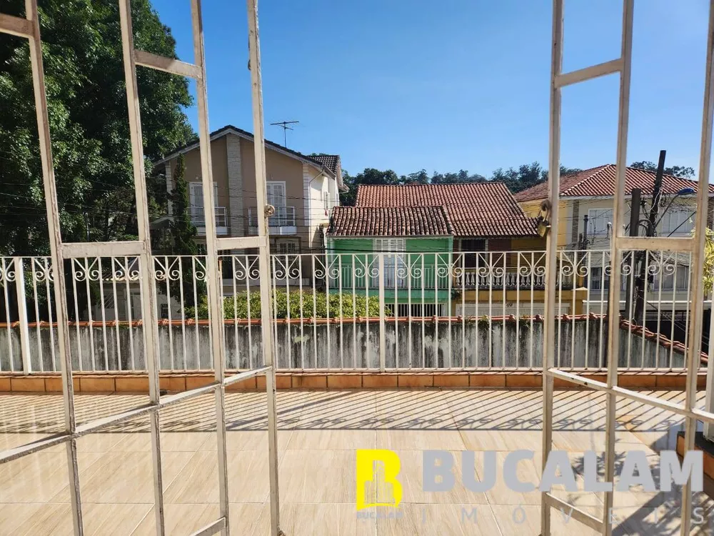 Casa à venda com 3 quartos, 180m² - Foto 2