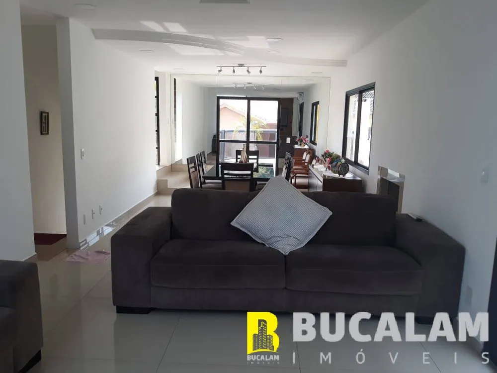 Casa, 3 quartos, 250 m² - Foto 2